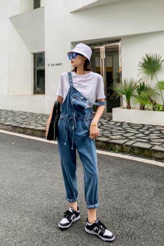 牛仔系，女装，雅洛菲(6F)