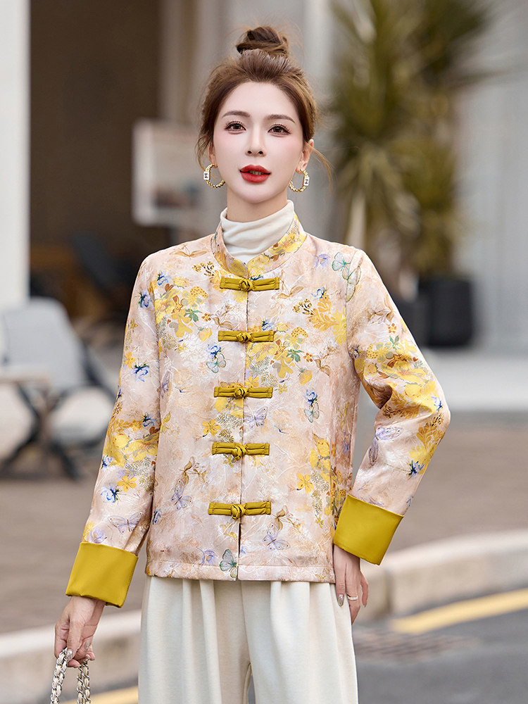 新中式盘扣羽绒服女2025冬季新款黄色提花唐装白鸭绒短款外套,女装羽绒服,衣之秀