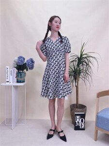 现货夏季新款盐缩肌理面料连衣裙,女装连衣裙,蘑小菇