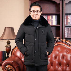 冬季连帽绣标中长款中老年棉衣可脱卸大毛领保暖棉服D1360图片
