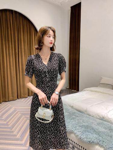 夏季新款修身碎花连衣裙，女装连衣裙，荷塘月色