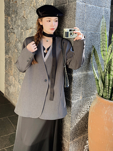 高级感叠穿西装套装裙女2025春季新款优雅气质吊带连衣裙三件套潮图片