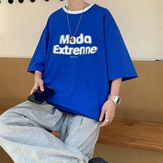 蓝色