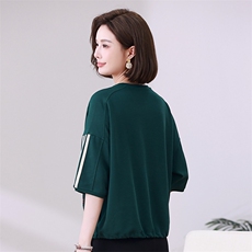 时尚宽松显瘦红色印花短袖T恤女夏季新款韩版百搭休闲上衣潮，女装衬衫，叶笙衣