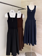 圆领背心拼梭织下摆裙修身连衣裙，女装连衣裙，优麦羊绒（原洪叶羊绒）