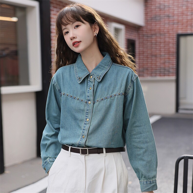 现货可推2024秋装新款气质水洗牛仔铆钉宽松休闲衬衫开衫女，女装牛仔外套，苗苗