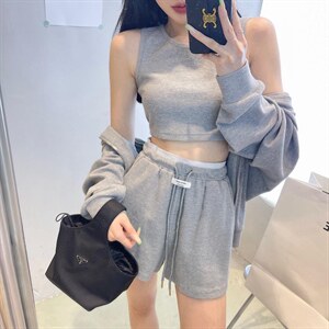 是你要的感觉辣妹三件套，其它，m.o