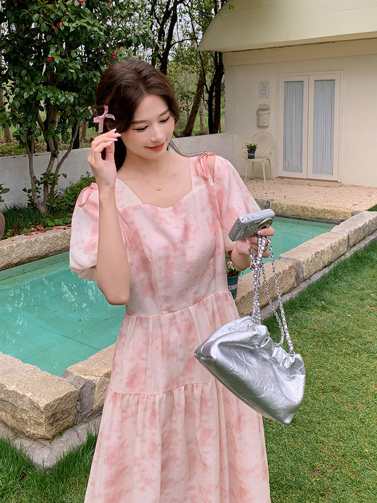 桔梗法式连衣裙夏女2025新款温柔风印花清新设计感气质方领仙女裙,女装连衣裙,浪娴服饰