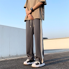 深灰色