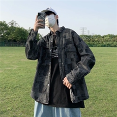 黑色
