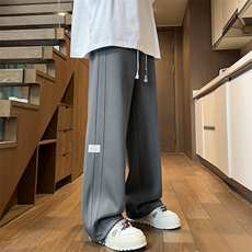 深灰色