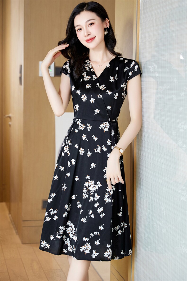 杭州重磅真丝连衣裙女夏季2025新款V领显瘦高端缎面桑蚕丝碎花裙,女装连衣裙,阿舍尔精品