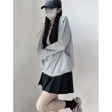 灰色
