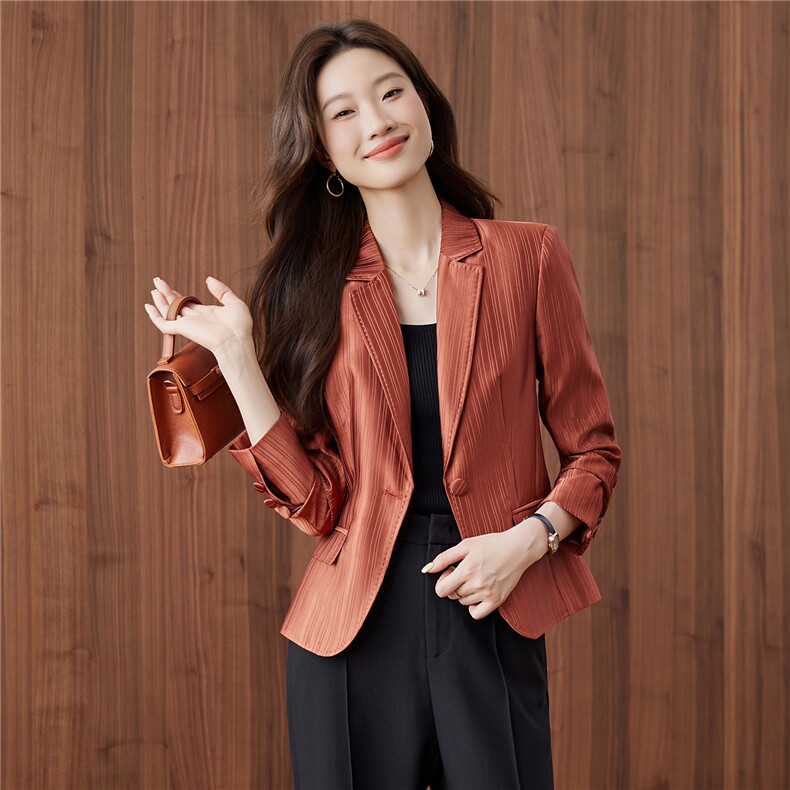 现货2025秋装新款收腰显瘦气质短款西装小外套女,女装短外套,苗苗