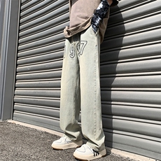 黄泥色