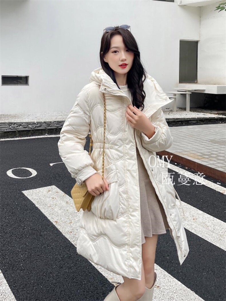 冬款现货羽绒服，女装羽绒服，欧蔓意