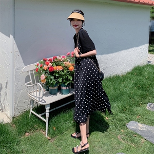 松弛感黑色波点连衣裙女夏2025新款超火好看高级感假两件宽松长裙图片