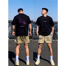 黑色