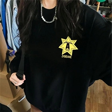 黑色