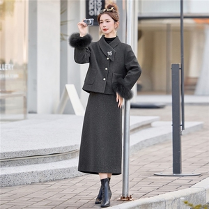 现货小香风羽绒服套装女高级感2025新款千金套装裙两件套冬季图片