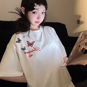 美式高街蝴蝶字母刺绣短袖t恤女夏季宽松高级情侣款潮牌套头上衣图片
