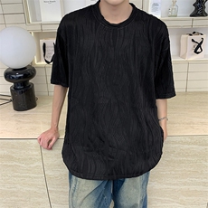 黑色