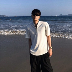 白色