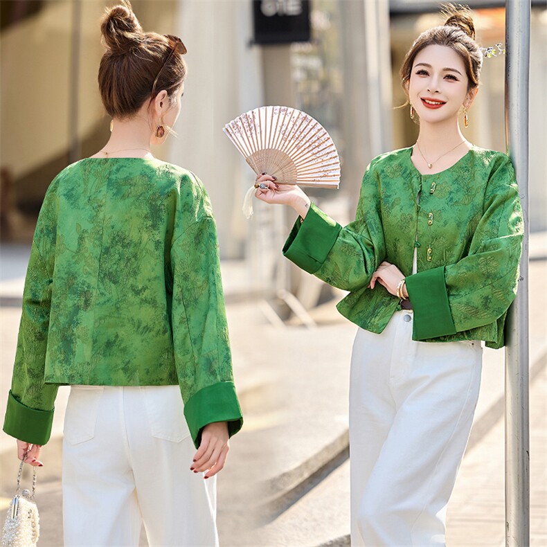 超好看绿色新中式国风提花短外套女2025春秋新款宽松显瘦圆领上衣,女装短外套,美沁