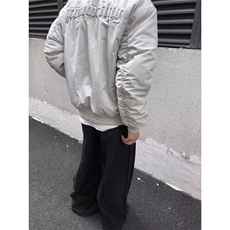 灰色
