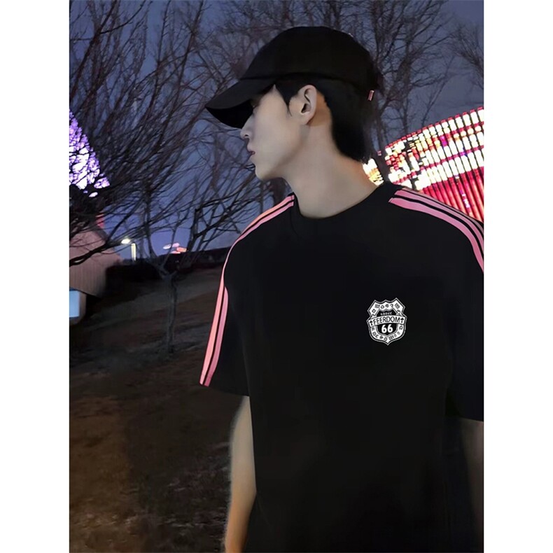 抖音得物品质二开240克宽松纯棉美式潮牌印花三条杠中性风短袖T恤,男装T恤,电商A486-1