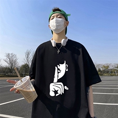 黑色