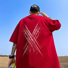 酒红色