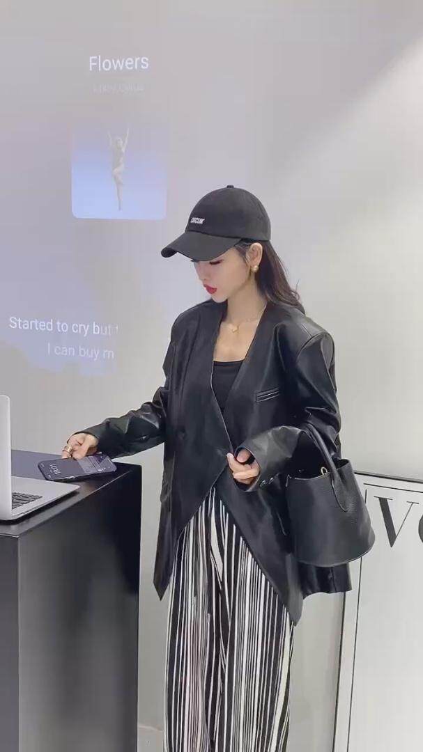 皮西装，女装西装，卡薇尔