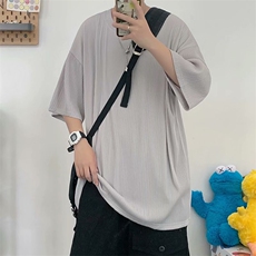 灰色