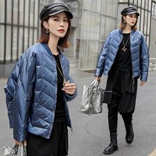 2020冬季新款潮流短款棒球领羽绒服舒适保暖外套，女装羽绒服，深水步