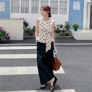 韩版波点系带收腰背心衬衫休闲裤套装女2025年夏季新款显瘦两件套图片