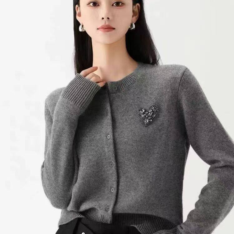 2025年秋季通勤长袖爱心钻刺绣开衫，女装针织衫/毛衣，胜酷羊绒