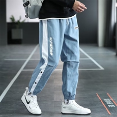 蓝色