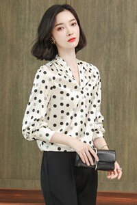 显瘦V领红色真丝衬衫女长袖纯色重磅真丝上衣衬衣小衫2026春装图片