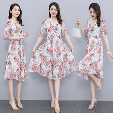 现货秒发新款雪纺印花甜美气质V领短袖碎花修身显瘦中长款连衣裙，女装连衣裙，琦鑫阁（原依鑫阁）