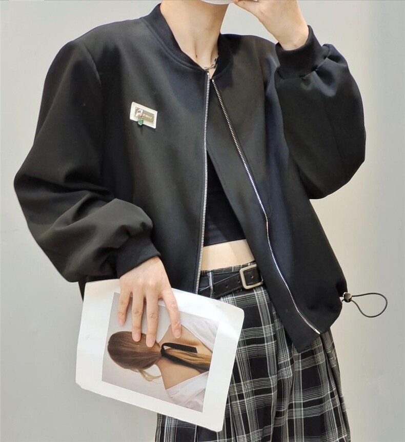 【现货】秋装新款欧版订标短外套，女装短外套，那简