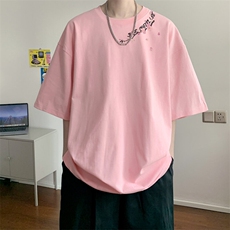 粉红色
