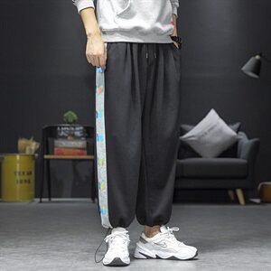 2021春秋款 灰墙灰色宽松镭射字母印花卫裤A061-K703-P55图片