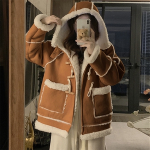 新款麂皮绒连帽羊角扣皮毛一体羊羔毛棉服女C571-125图片