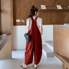 红色设计感工装背带裤女2025夏新款韩版显瘦学院风减龄休闲连体裤，女装连衣裙，2C050