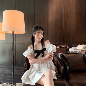 方领蝴蝶结公主裙图片