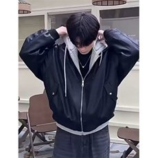 黑色