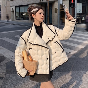 白色独特超好看小香风羽绒服女2025冬季新款高端洋气条纹白鸭绒服图片