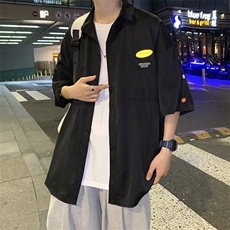 黑色