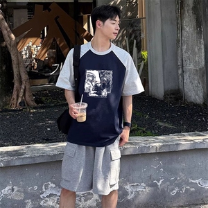 抖音得物高品质二开240克宽松纯棉美式潮牌插肩袖拼接短袖T恤图片